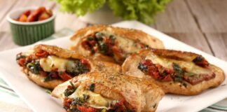 Peito de frango caprese, receita perfeita para inovar Peito de frango caprese