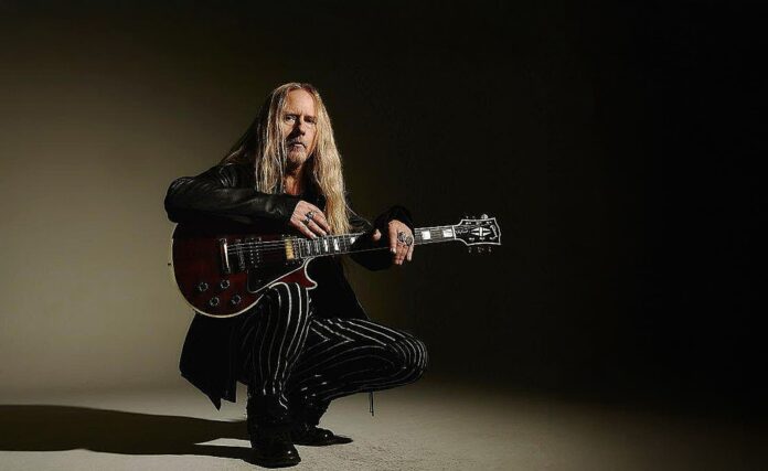 Jerry Cantrell,