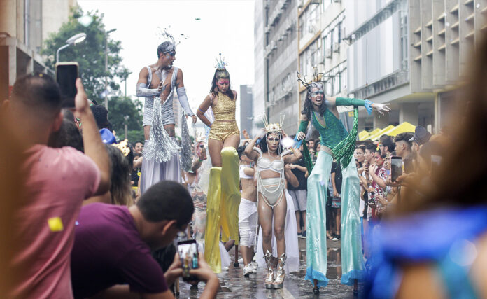 Projeto Poéticas Carnavalescas