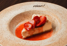 Cheesecake com morangos em calda: receita do chef Rodrigo Cheesecake