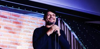 Paulo Mansur mistura fé, diversidade e humor nos palcos Paulo Mansur