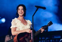 Gracie Abrams lança Look At My Life com novo videoclipe Gracie Abrams