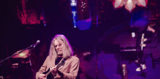Humberto Gessinger faz dois shows acústicos em Brasília Humberto Gessinger
