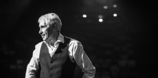 Odair JosĂ© apresenta clĂĄssicos em voz e violĂŁo em BrasĂlia Odair JosĂ©