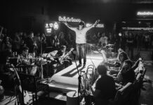 Meolly transforma clássicos em rock no Hidden Brasília Meolly