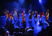 Estupenda Trupe leva teatro gratuito ao Jardim Botânico Estupenda Trupe